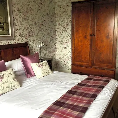 Tullybeggs Otel Clifden